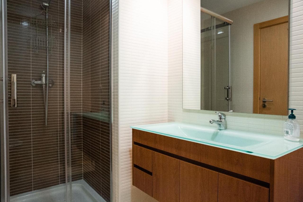 2Bed With Rooftop Pool In Marina Village - Olhão Esterno foto