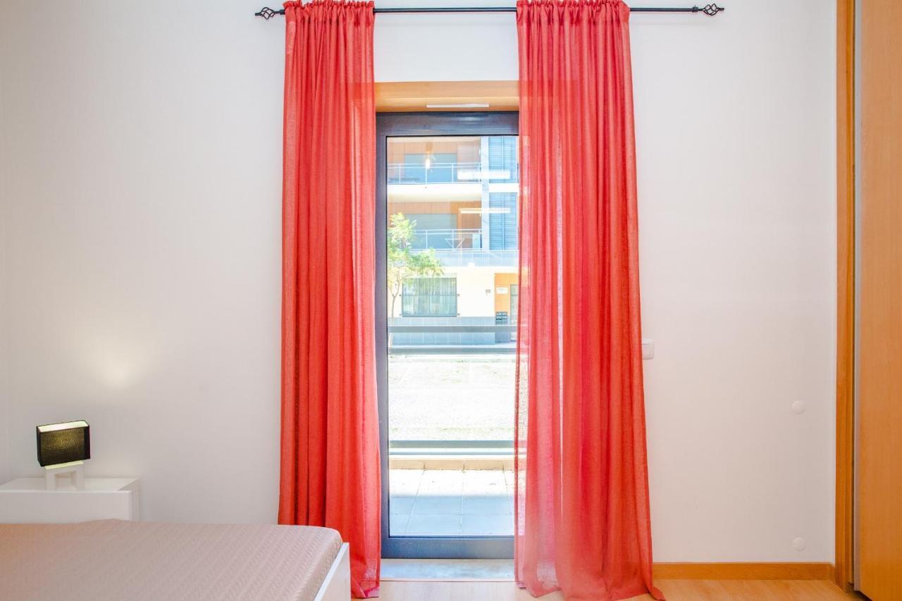 2Bed With Rooftop Pool In Marina Village - Olhão Esterno foto